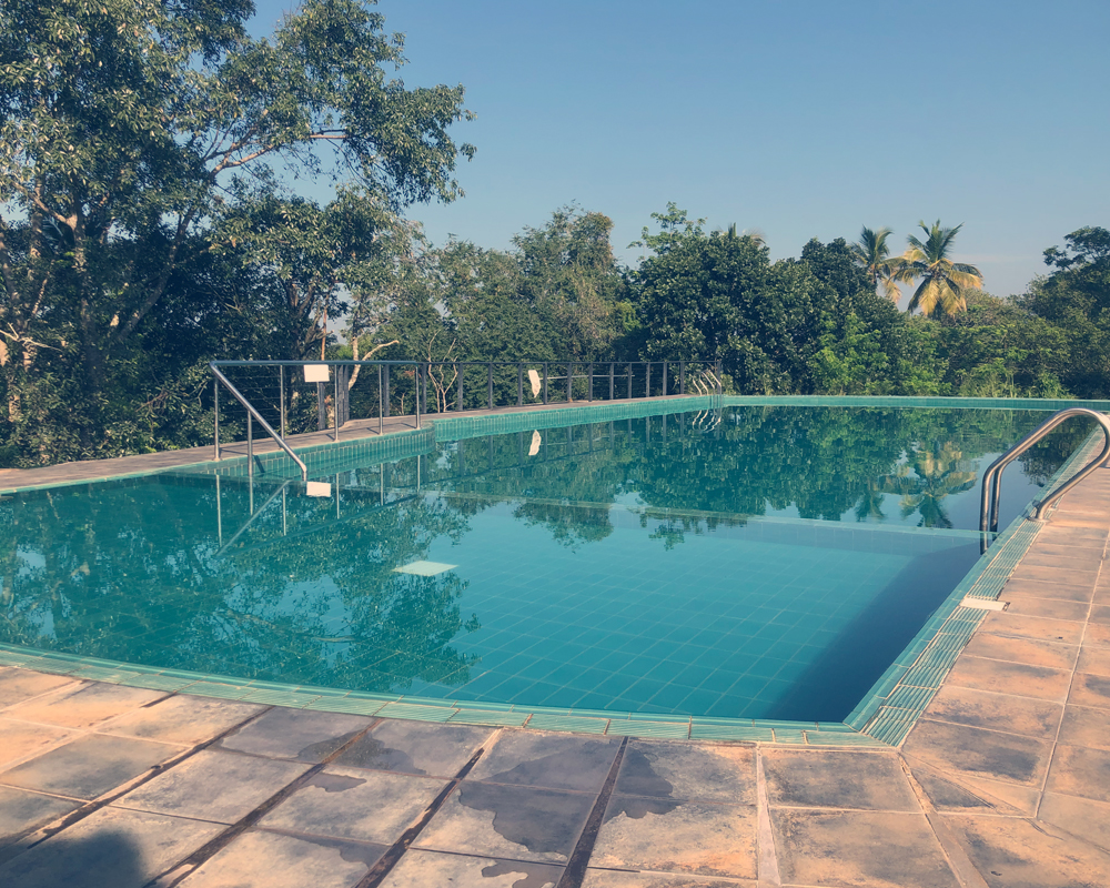 pool-vr-03